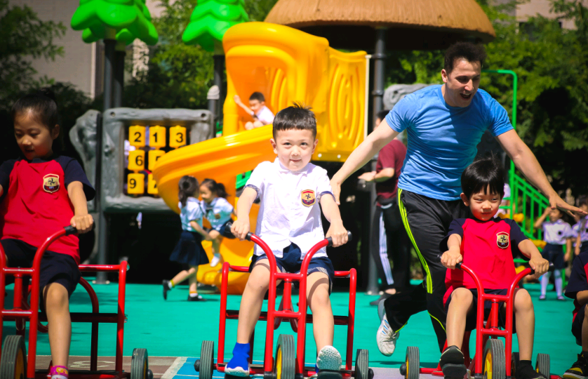 2022年幼兒園加盟，北京大風(fēng)車國際高端幼兒園加盟品牌